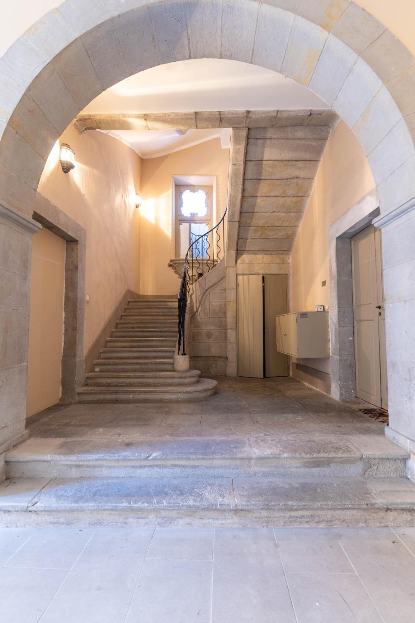 Bel Appartement Avec Cour Au Coeur De La Bastide Carcassonne Eksteriør billede